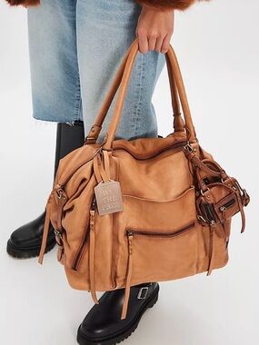 NWT - Free People Emerson Tote, brand new! COLOR : Saddle